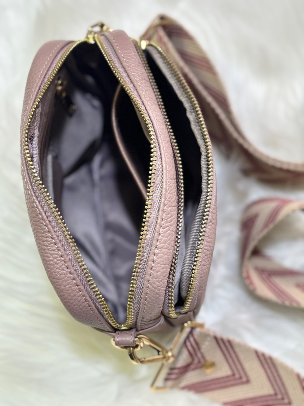 NWOT [Pom Pom · London] Leather Tan & Gold Chevron Crossbody Bag | Mauve Purse - Picture 5 of 16